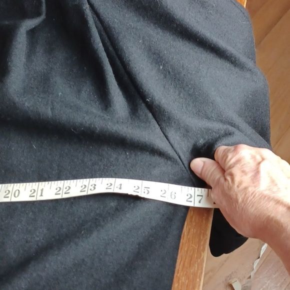 INTERNATIONAL SCENE Vintage  Made In Hungary 100%  Wool Black Trench Coat 9/10 - Picture 6 of 15